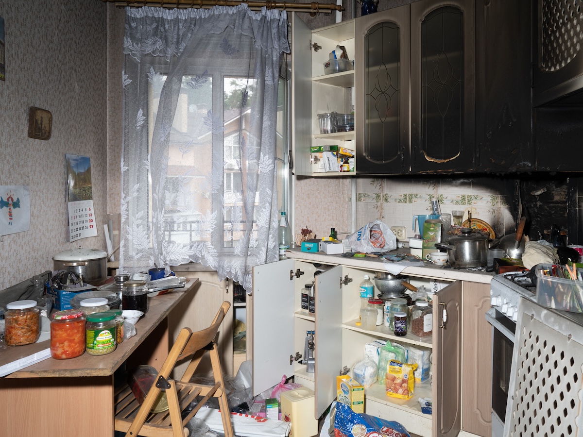 Küche einer Wohnung in Irpin, Region Kyjiw / Foto © Christopher Nunn
