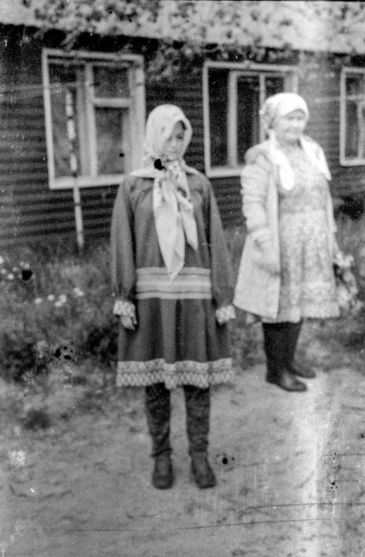 Frauen in traditioneller Kleidung der Chanten, Russkinskaja, Jugra / Foto © Igor Tereschkow