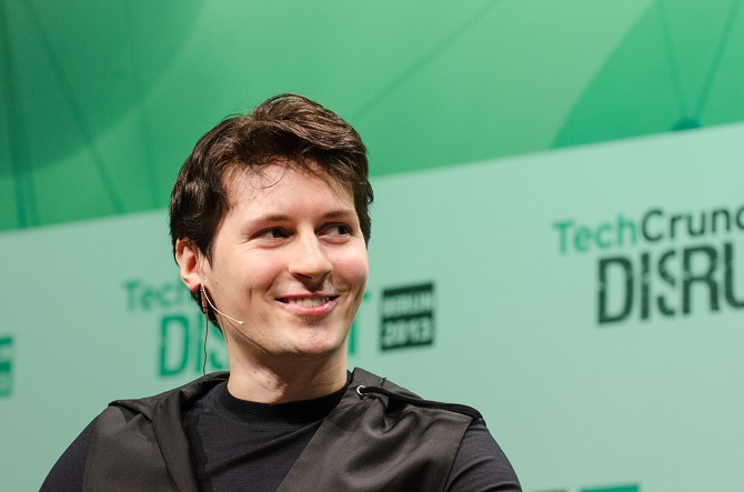 „Das Recht auf Privatsphäre ist wesentlich wichtiger als unsere Angst vor möglichen negativen Dingen wie Terrorismus“ – Pawel Durow / Foto © TechCrunch/Wikipedia unter CC BY-SA 2.0