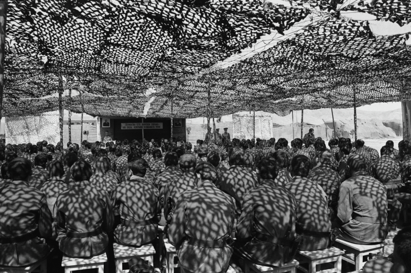 Soldaten bei einer Lagebesprechung, 25.04.1980 / Foto © Wladimir Wjatkin/Sputnik