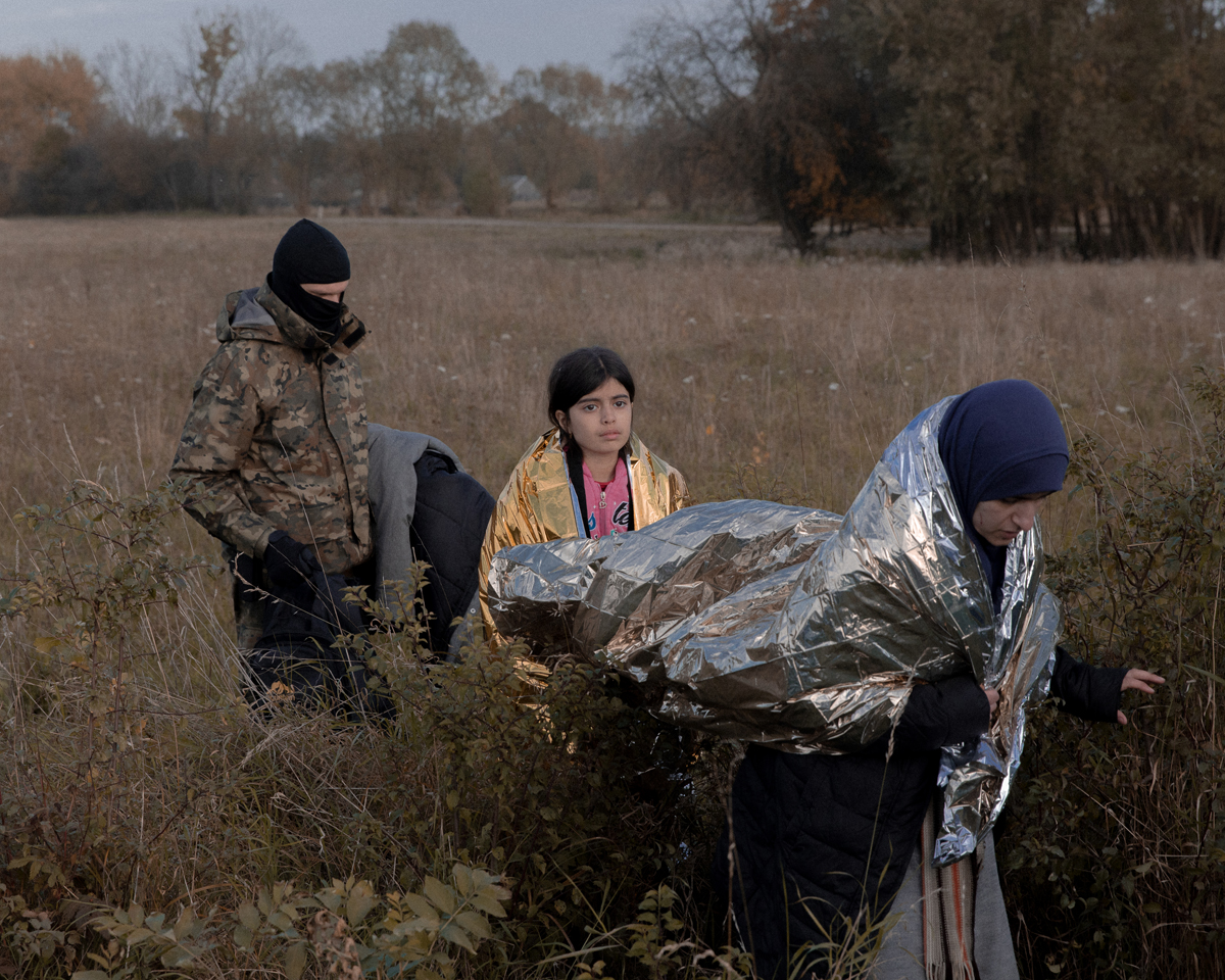 10.10.2021. Подляское воеводство, Польша. Группа неизвестных беженцев задержана польскими пограничниками.