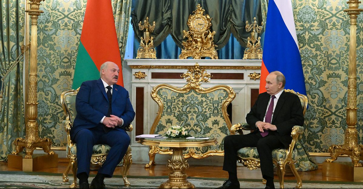 Alexander Lukaschenko und Wladimir Putin bei einem Treffen im Kreml am 13. März 2025. / Foto © president.gov.by