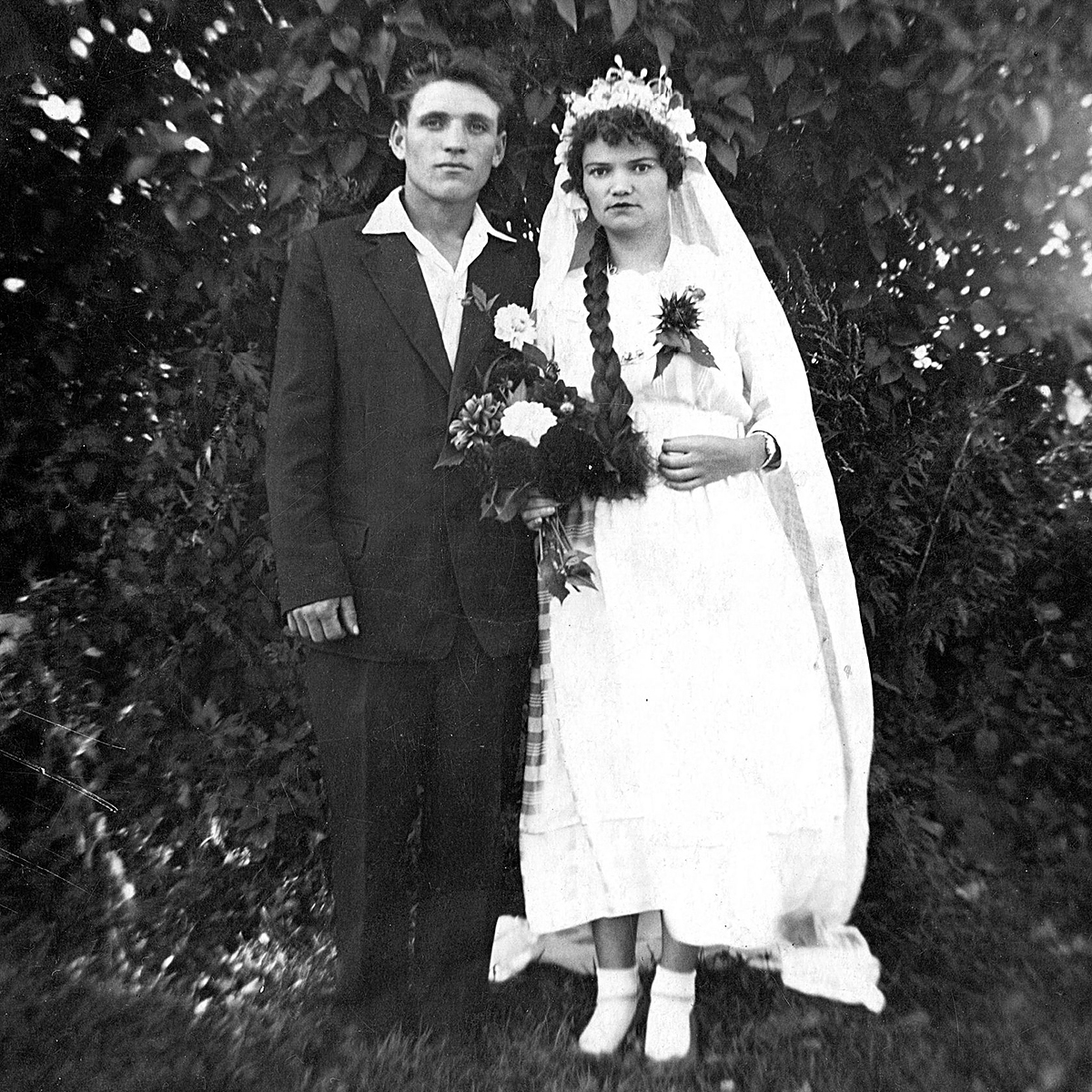 10. Oktober 1962, Mir, Kareličy Rajon, Oblast Hrodna. Uladzimir and Tamara Rafiejenka. Aus dem Archiv von Voĺha Kalasoŭskaja