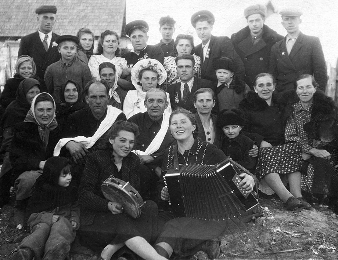 1950–1960, Hradzianka, Asipovichy Rajon, Mogiljow Oblast. Aus dem Archiv der Familie Byčkoŭ