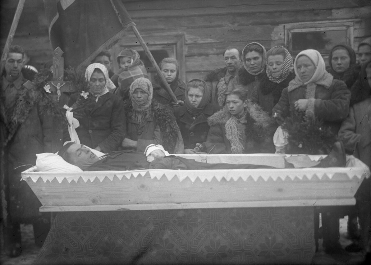 1950–1952, Puhačy, Rajon Valožyn, Oblast Minsk. Aus dem Archiv von Dzmitry Siarebranikaŭ